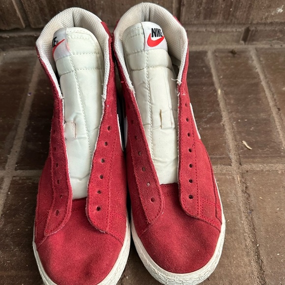 Red Suede Nike Blazers 5.5Y - Picture 2 of 6